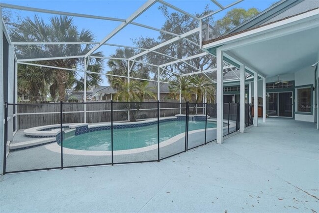 Building Photo - 1608 Imperial Palm Dr