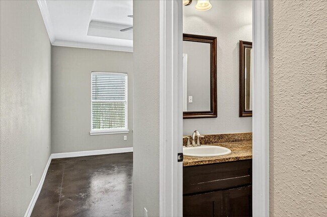 Building Photo - 7237 Lake Tranquility Dr