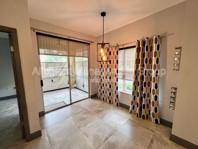 Building Photo - 5005 City St