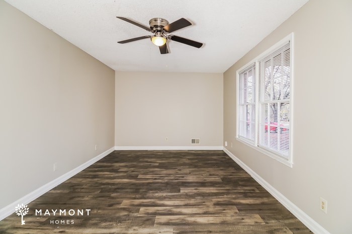 Building Photo - 301 Maid Stone Rd