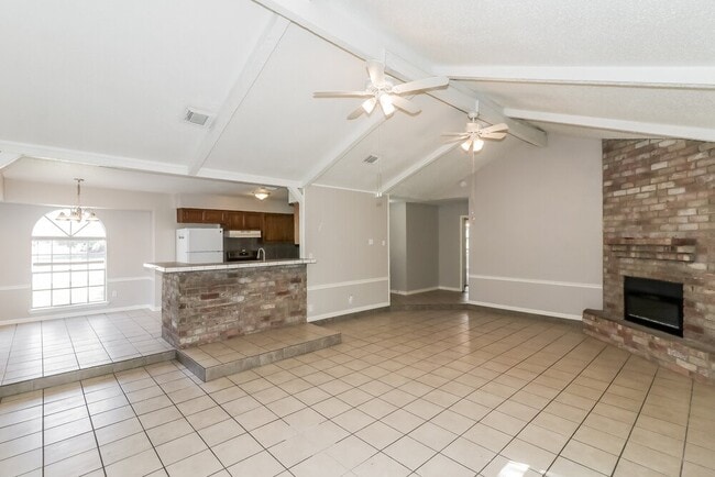 Building Photo - 23127 Briarcreek Blvd