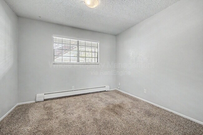 Building Photo - 1021 Carr St