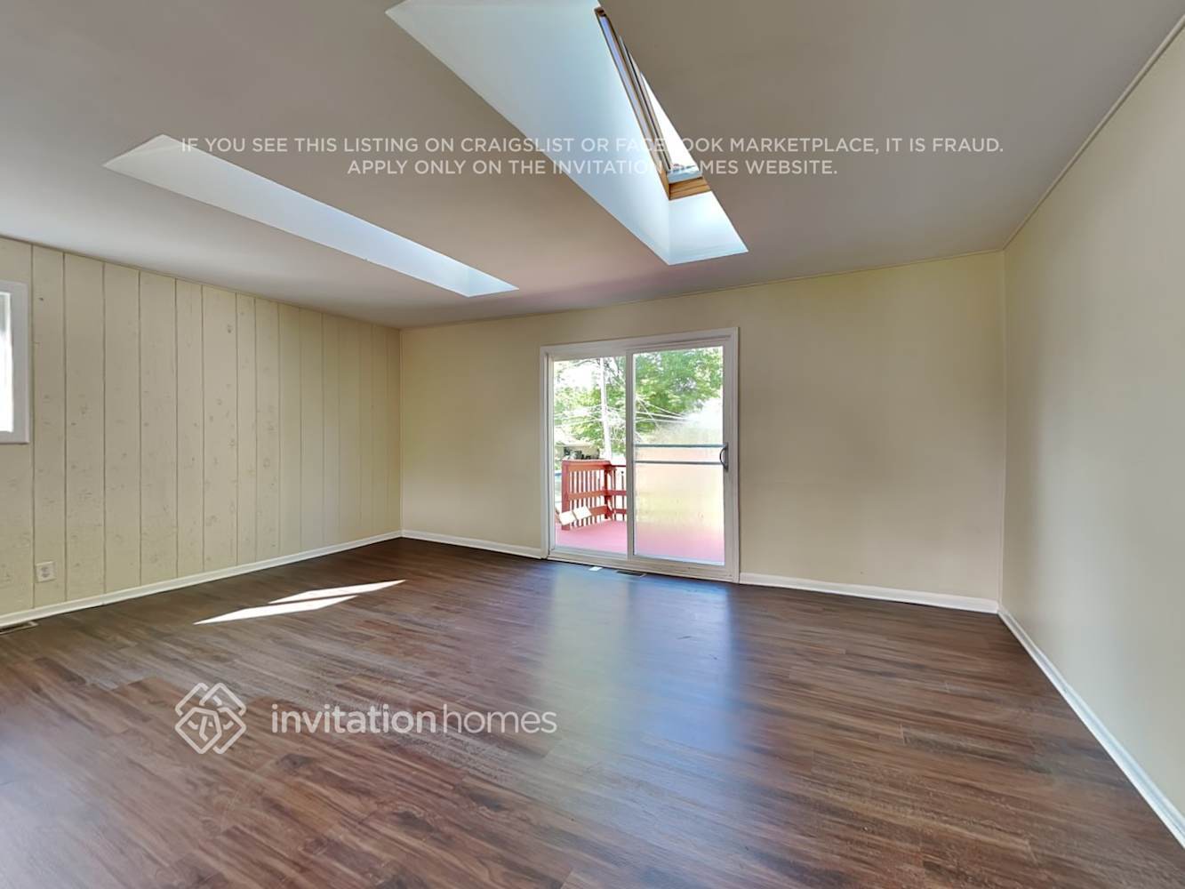 Building Photo - 189 N Pinecrest Rd