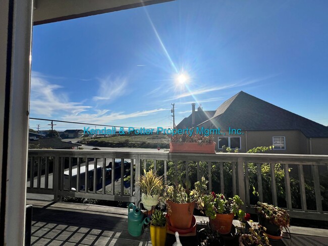 Building Photo - Ocean Views in Seacliff – 4BR/3BA Move in ...