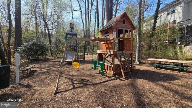 Building Photo - 223 Wintergull Ln