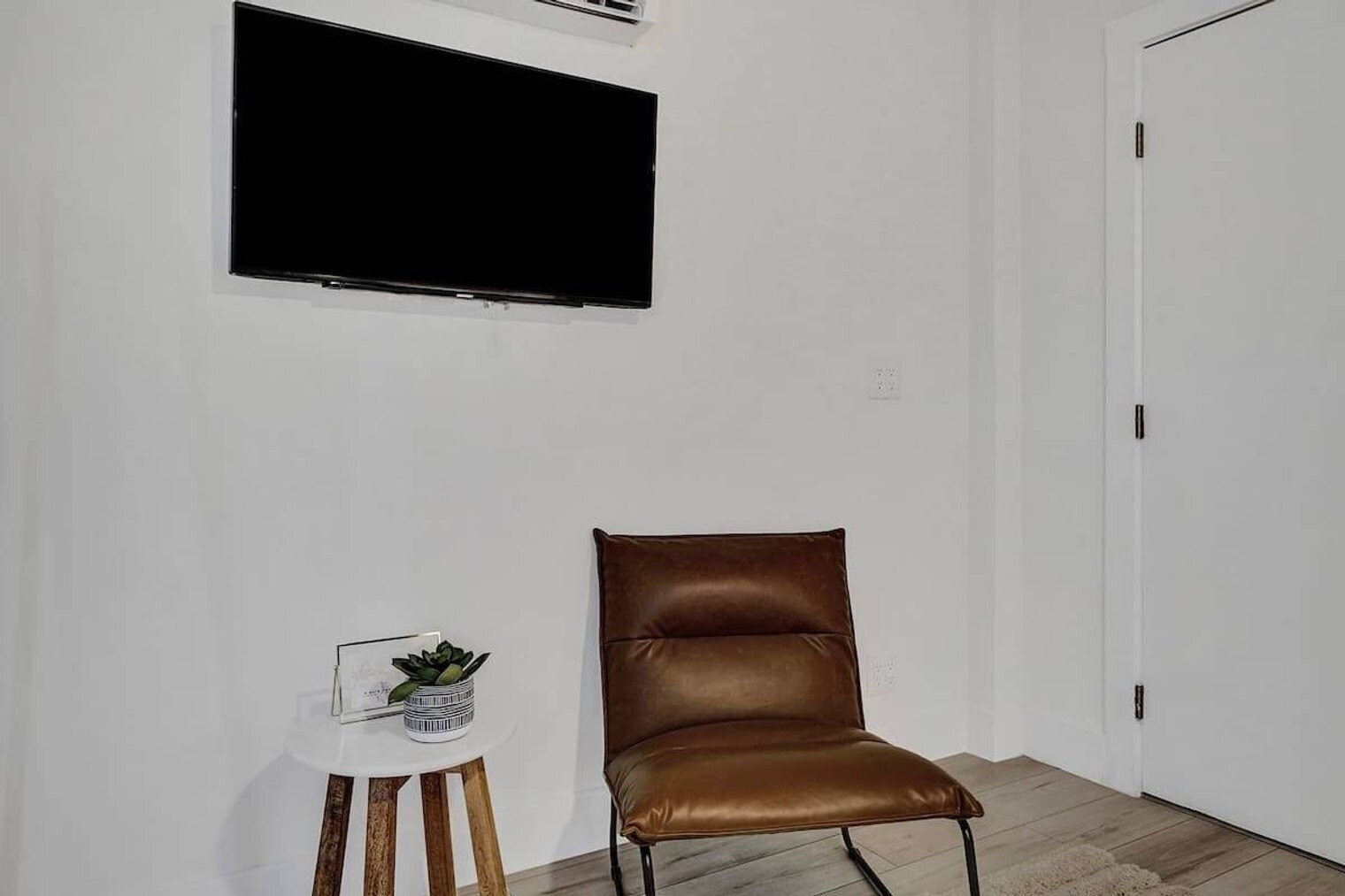 Building Photo - 3020 Seville St