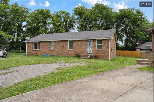 Building Photo - 3632 Willow Creek Ct