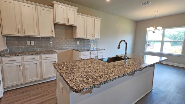 Building Photo - 10532 S Redland St