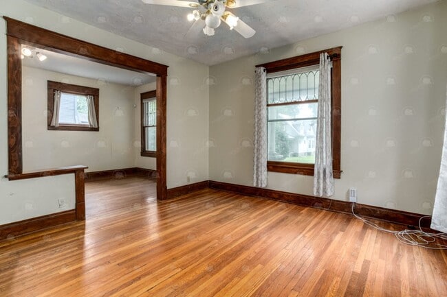 Building Photo - 4116 Terrace St