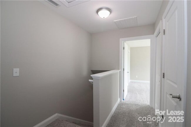 Building Photo - 3973 Newhall Dr NW