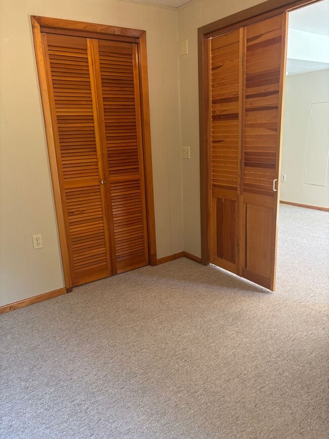 Building Photo - Enjoy 1.125 Acres near Downtown McMinnville