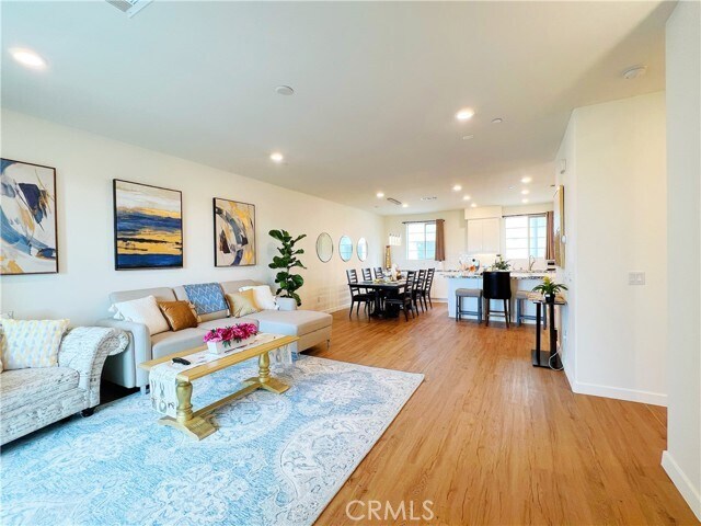 Building Photo - 103 Cadence