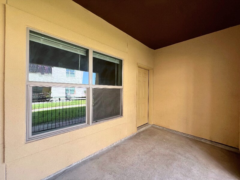 Building Photo - 1601 Jacaman Rd