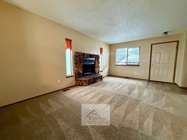 Building Photo - 26 Murray Heights Dr