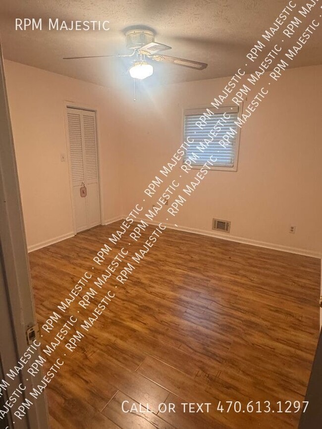 Building Photo - 3518 Moonlight Ct