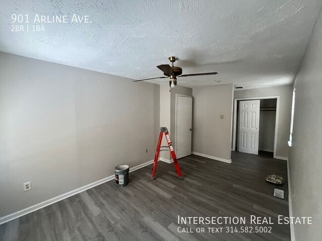 Building Photo - 901 Arline Dr