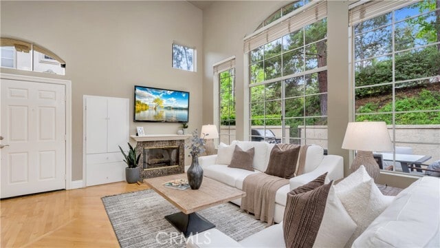 Building Photo - 71 Tierra Plano