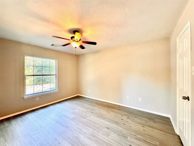 Building Photo - 3042 Trinity Pass Ct