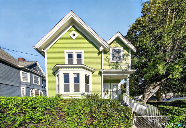 Building Photo - 274 Park St