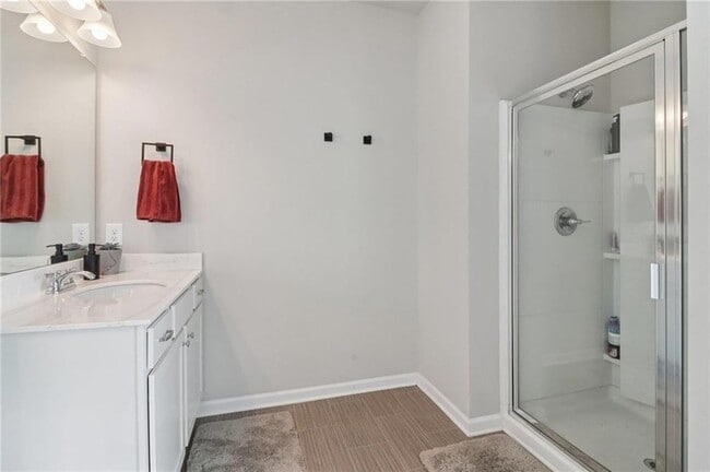 Building Photo - 3890 Clarington Dr