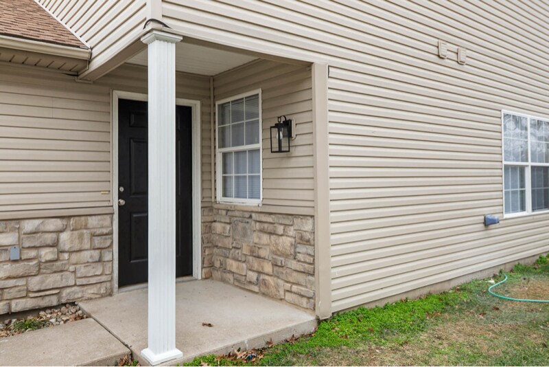 Building Photo - 1502 Cornerstone Ct