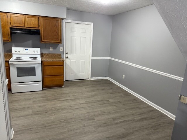 Building Photo - 2728 Evans Mill Dr