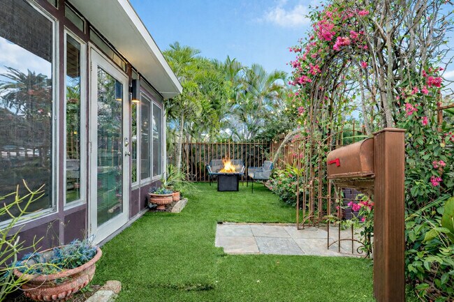 Building Photo - 1336 NE 14th Ave