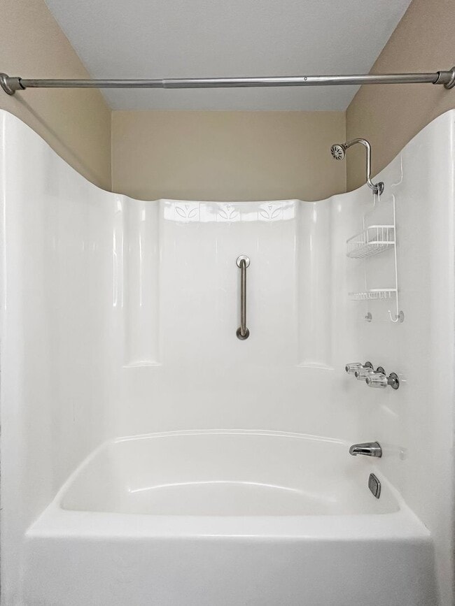 Building Photo - Charming 3BD/2BA House in Santee W/ W/D, M...