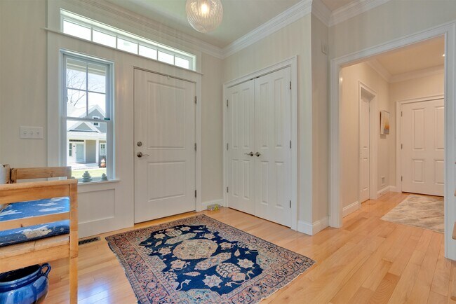 Building Photo - 100 Shepard's Cove Rd