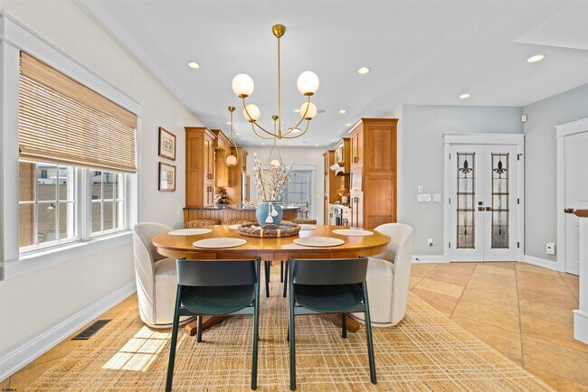 Building Photo - 28 N Colgate Ave