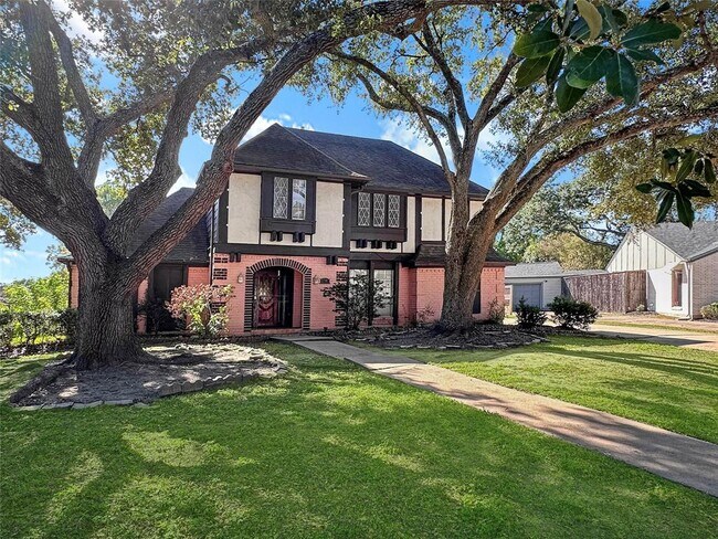 Primary Photo - 7703 Braesridge Ct