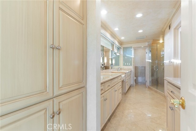 Building Photo - 6528 Madeline Cove Dr