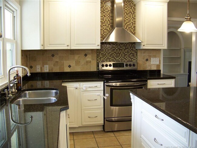 Building Photo - 6829 Towbridge Rd