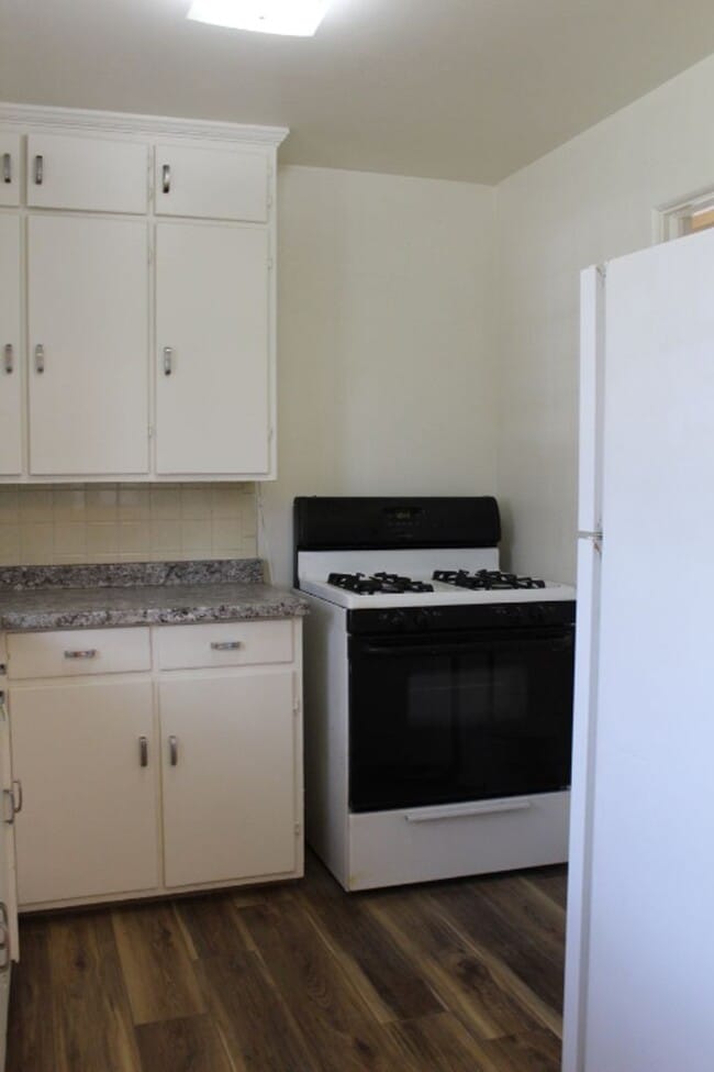 Building Photo - Charming 2 BR/1 BA House in the Hale/Mayfair Neighborhood!