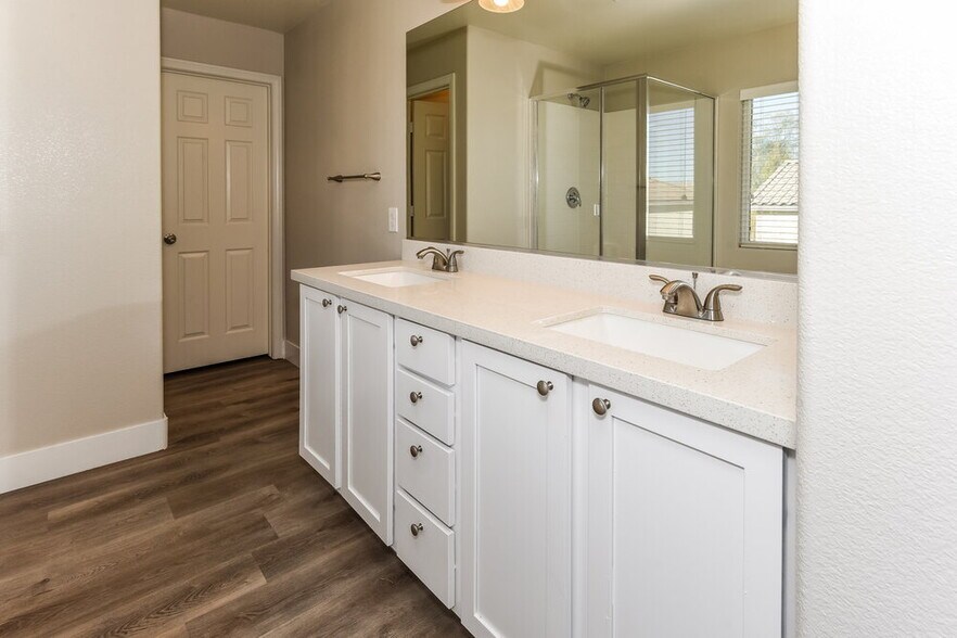 Building Photo - 7360 Castano Vista Ct