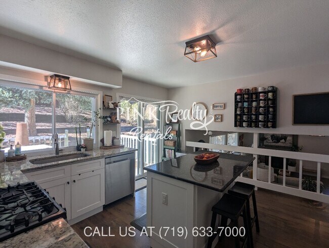 Building Photo - 3230 Breckenridge Dr W