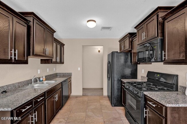 Building Photo - 11181 Cielo Mar Dr