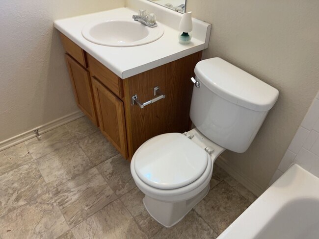 Building Photo - 3606 Warfield Dr