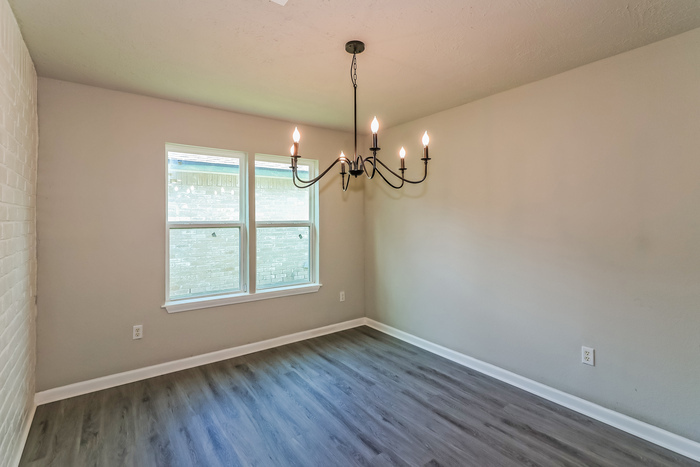 Building Photo - 11903 Bonaparte Dr