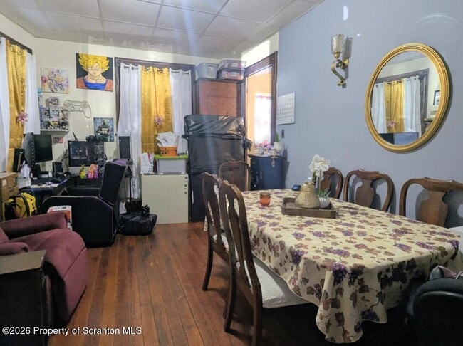 Building Photo - 1220-1222 Schlager St