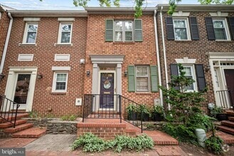Building Photo - 217 Oronoco St