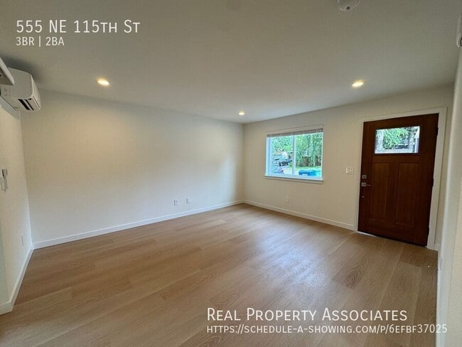 Building Photo - 555 NE 115th St