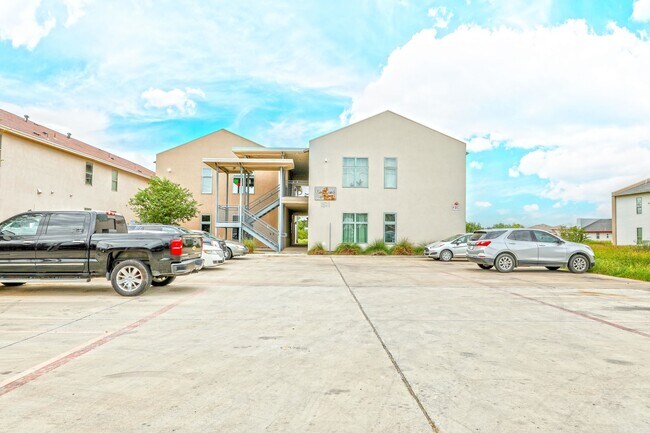 Building Photo - 1511 Don Camilo Blvd