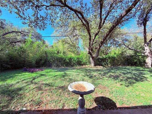 Building Photo - 914 Beaver Trail