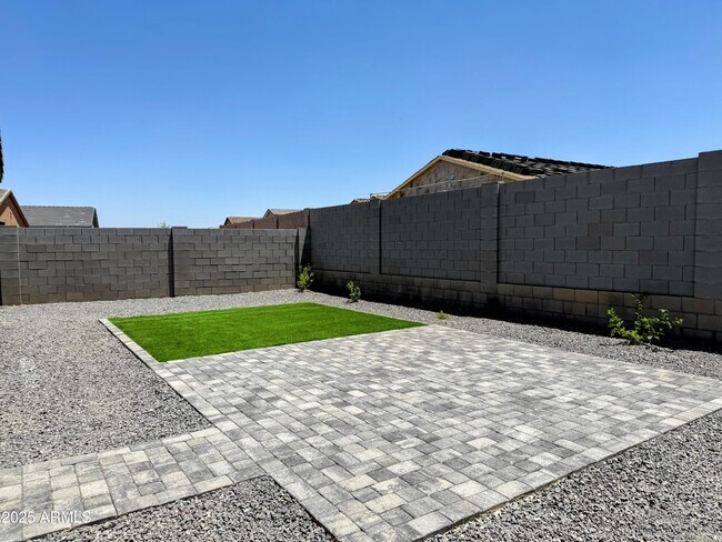 Building Photo - 4287 W Jeanette Ln