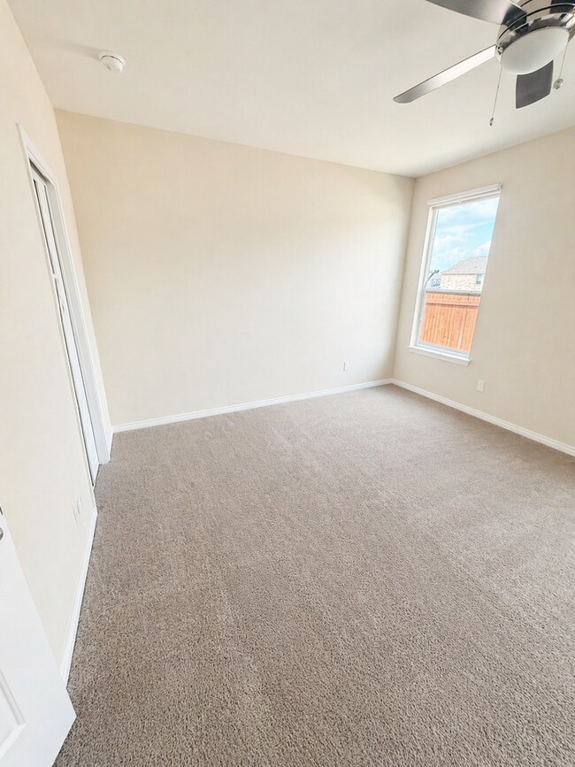 Building Photo - AVAILABLE MID MAY; APPLY TODAY ON OUR WEBSITE!!!