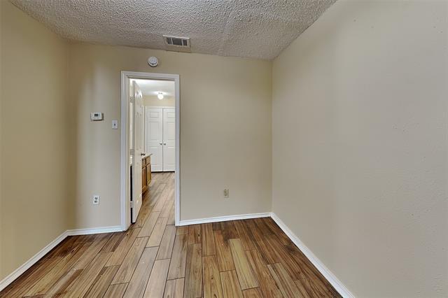 Building Photo - 9600 Royal Ln