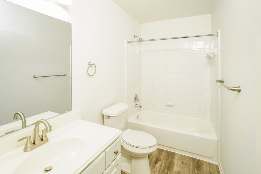 Building Photo - 16924 Tableland Trail