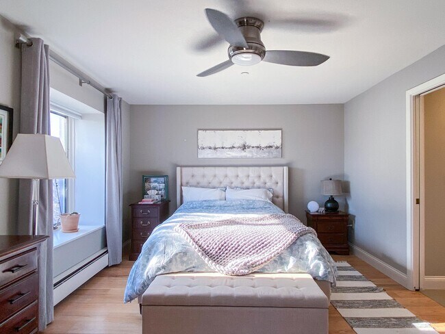 Building Photo - 601 N Segoe Rd