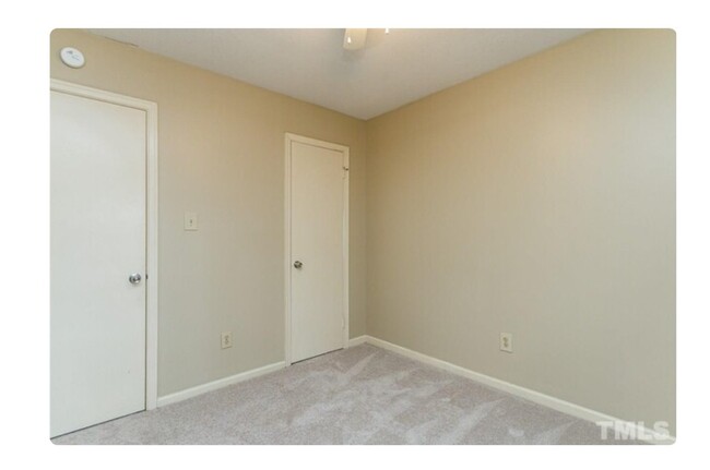 BEDROOM - 1333 Garden Crest Cir